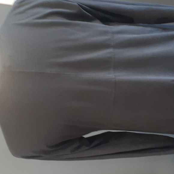 Lululemon black pullover hi low swing crewneck top size 8 - Picture 7 of 10